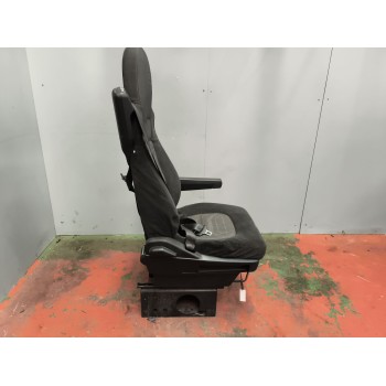 Recambio de asiento delantero derecho para daf serie xf105.460 12.9 diesel referencia OEM IAM 1796624  
