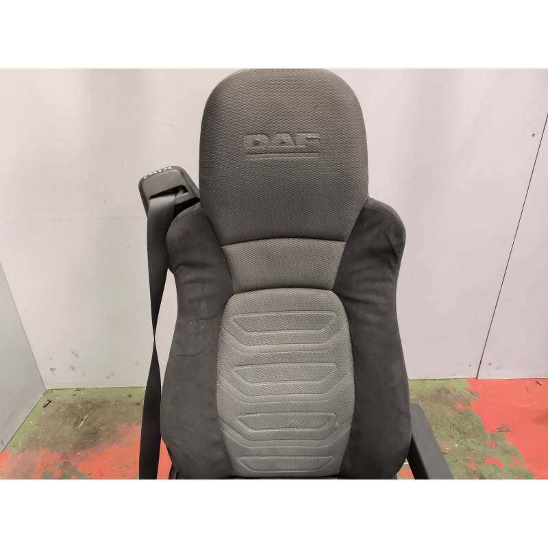 Recambio de asiento delantero derecho para daf serie xf105.460 12.9 diesel referencia OEM IAM 1796624 - Azul 8