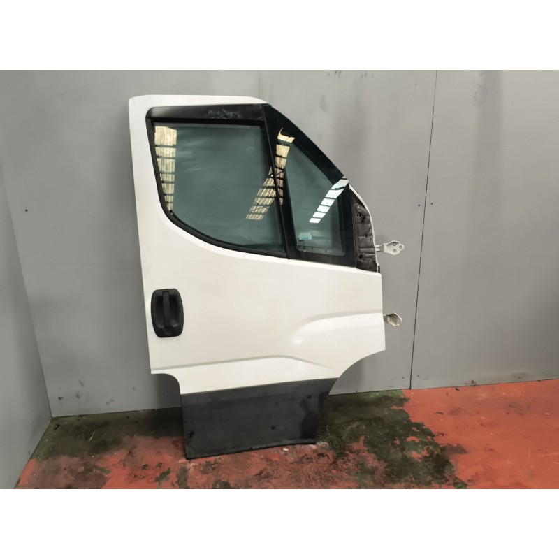 Recambio de puerta delantera derecha para iveco daily v caja/chasis 35c15, 35s15, 40c15, 45c15, 50c15, 60c15, 65c15, 70c15 refer - Blanco 4
