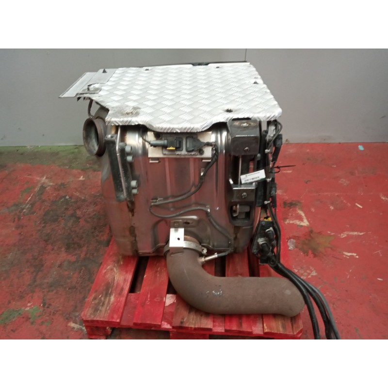 Recambio de catalizador para scania r i r 450 referencia OEM IAM 2629445 2520932 
