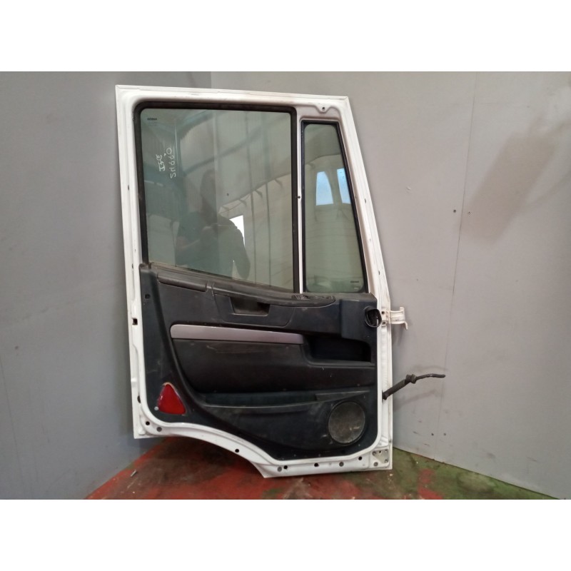 Recambio de puerta delantera izquierda para iveco stralis (as) 12.9 diesel referencia OEM IAM 504232504 - Blanco 2