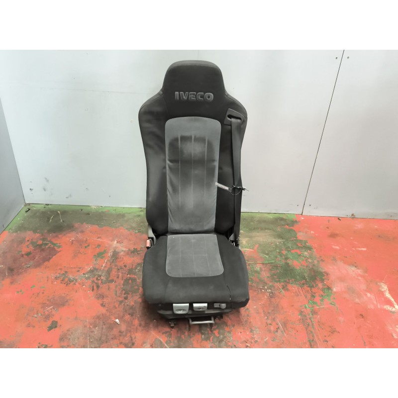 Recambio de asiento delantero izquierdo para iveco stralis (as) fg /fp  4x2 gran espacio referencia OEM IAM   