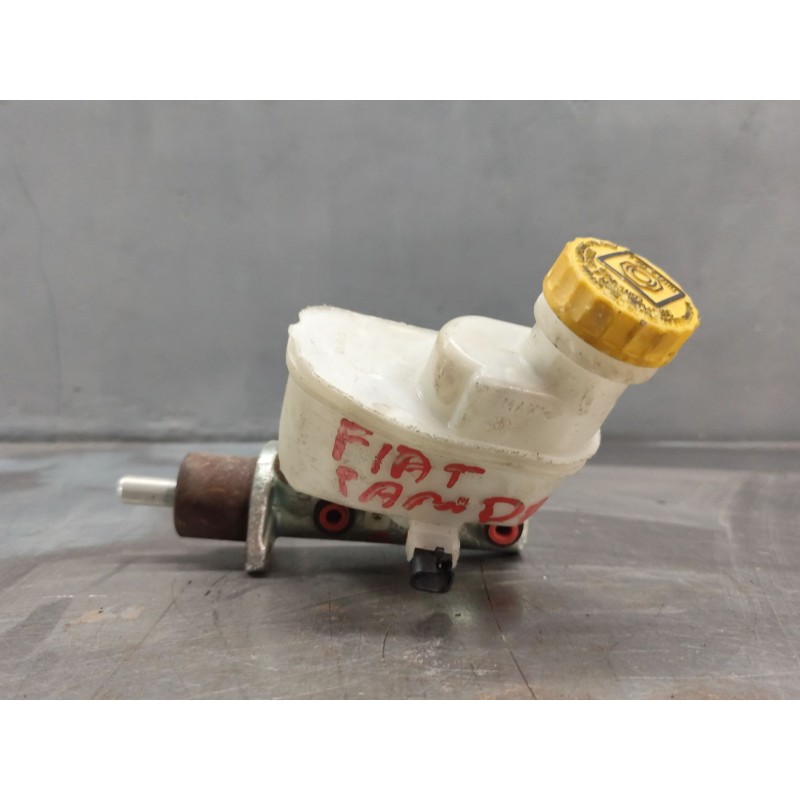 Recambio de bomba freno para fiat panda (169) 1.1 8v referencia OEM IAM - Blanco 2