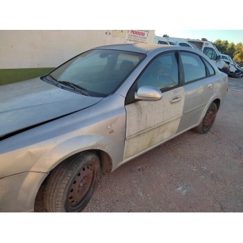 daewoo nubira berlina del año 2003