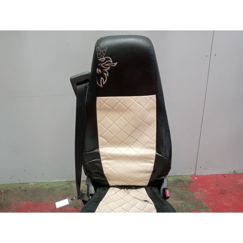 Recambio de asiento delantero izquierdo para scania r i r 500 referencia OEM IAM 2189635 - Blanco 3