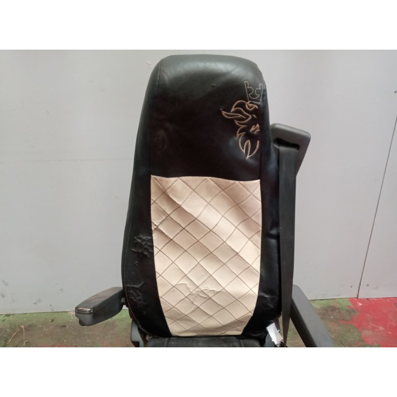 Recambio de asiento delantero derecho para scania r i r 500 referencia OEM IAM 2189640 - Blanco 2