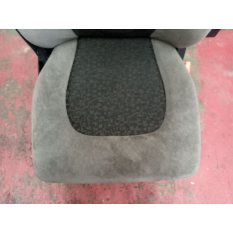 Recambio de asiento delantero derecho para daf serie xf105.510 12.9 diesel referencia OEM IAM 1700020 - Azul 2