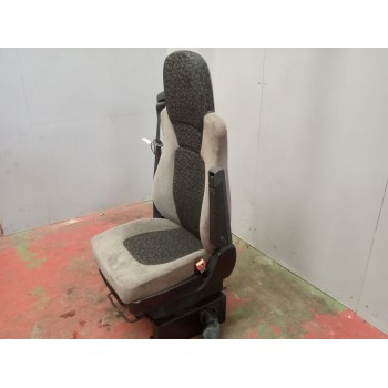 Recambio de asiento delantero derecho para daf serie xf105.510 12.9 diesel referencia OEM IAM 1700020  