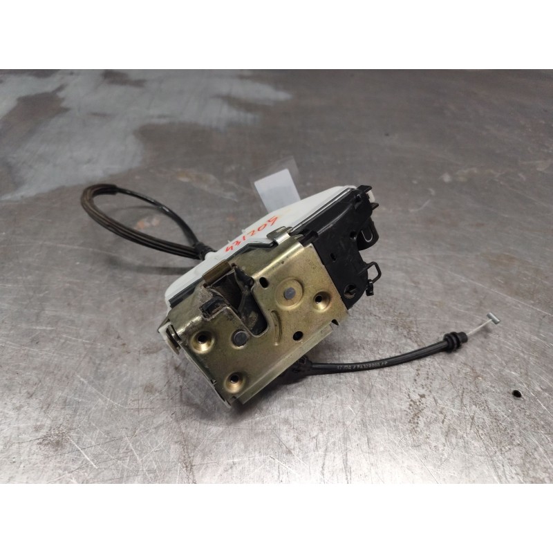 Recambio de cerradura puerta delantera derecha para citroën c3 1.4 satisfaction referencia OEM IAM 8