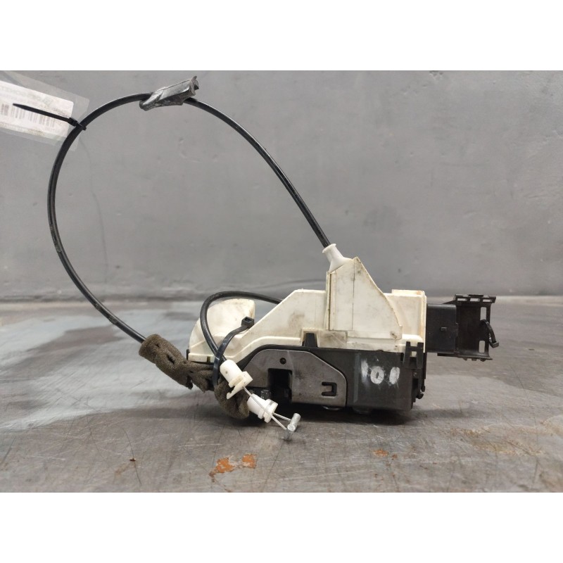 Recambio de cerradura puerta delantera izquierda para peugeot 308 confort referencia OEM IAM 2
