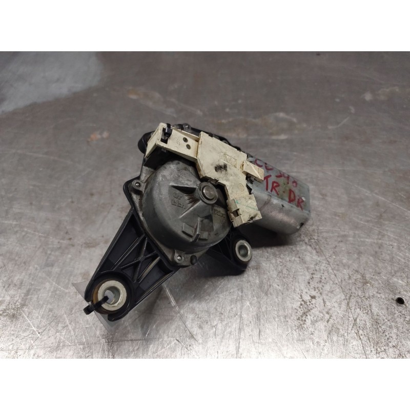 Recambio de motor limpia trasero para nissan primastar (x..) kombi l1h1 2.7t (6 sitze) referencia OEM IAM  DERECHO - Blanco
