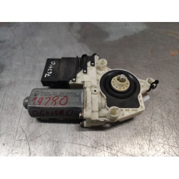 Recambio de motor elevalunas trasero izquierdo para volkswagen golf iv berlina (1j1) básico referencia OEM IAM 1J4959811C 101439