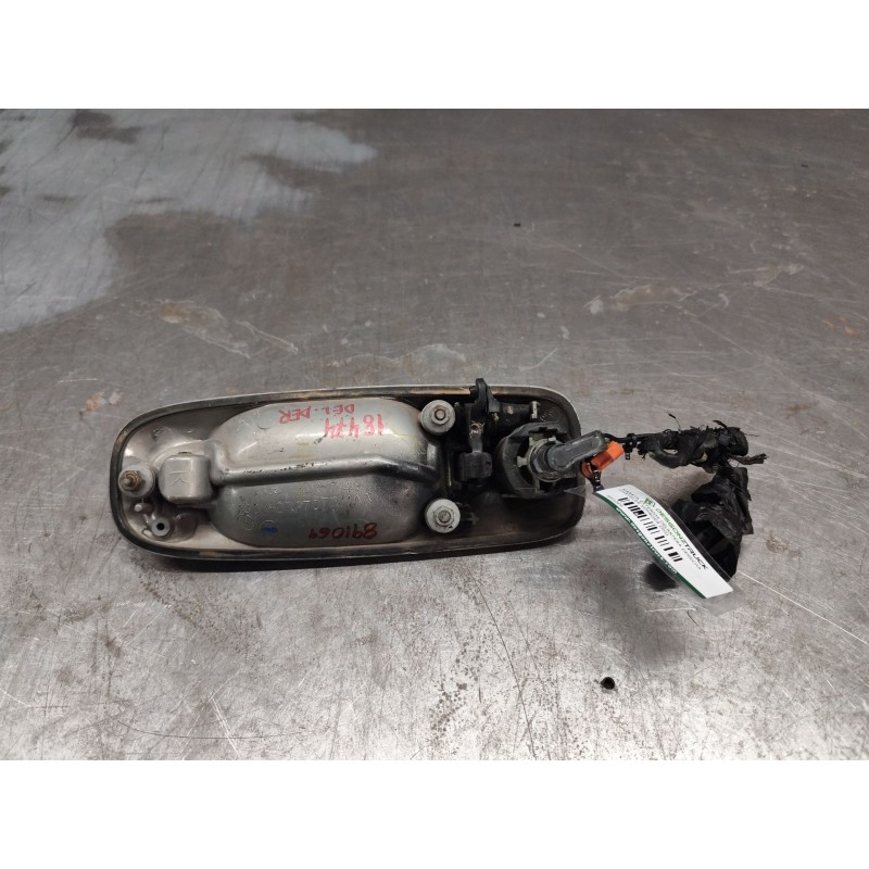 Recambio de maneta exterior delantera derecha para chrysler voyager (rg) 2.5 crd grand voyager limited referencia OEM IAM  2 PIN 2