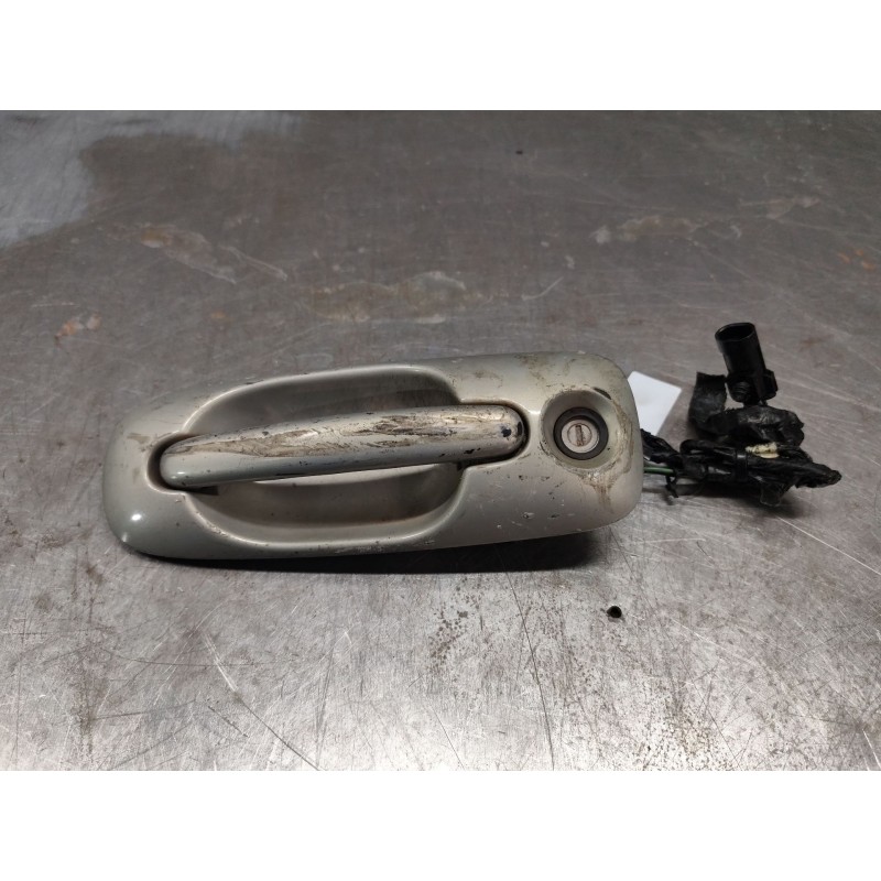 Recambio de maneta exterior delantera derecha para chrysler voyager (rg) 2.5 crd grand voyager limited referencia OEM IAM  2 PIN 3