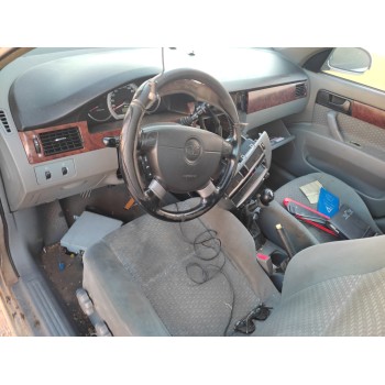 daewoo nubira berlina del año 2003