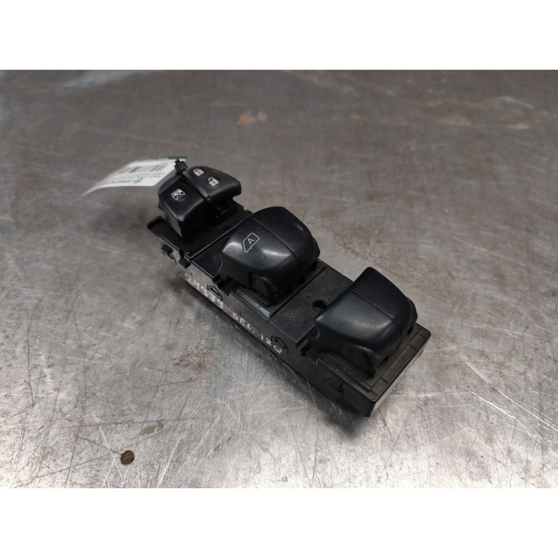 Recambio de mando elevalunas delantero izquierdo para nissan qashqai ii (j11, j11_) 1.5 dci referencia OEM IAM   