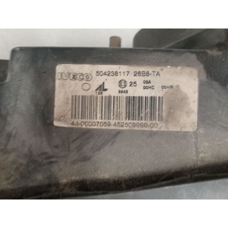 Recambio de faro izquierdo para iveco stralis (as) fsa t / p 4x2 gran espacio referencia OEM IAM 504238117 4