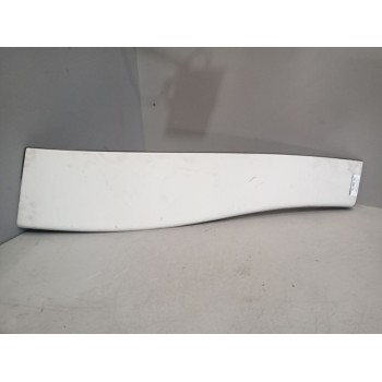 Recambio de moldura puerta delantera izquierda para iveco stralis (as) 12.9 diesel referencia OEM IAM 504364592  