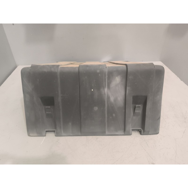 Recambio de tapa bateria para iveco stralis (ad/at) 10.3 diesel referencia OEM IAM 98427424 4
