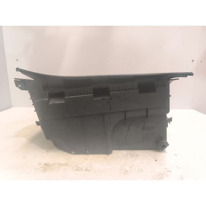 Recambio de guantera para iveco daily v caja/chasis 35c15, 35s15, 40c15, 45c15, 50c15, 60c15, 65c15, 70c15 referencia OEM IAM 58 - Blanco 2