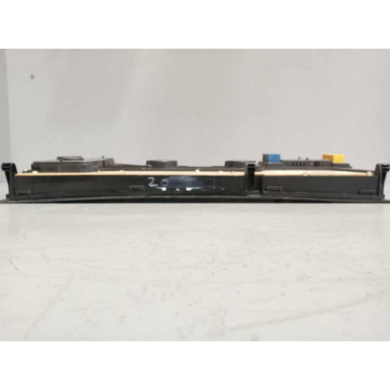 Recambio de cuadro instrumentos para renault hr 420.18/26 premium 01  11.1 diesel referencia OEM IAM 5010577700K - Blanco 3