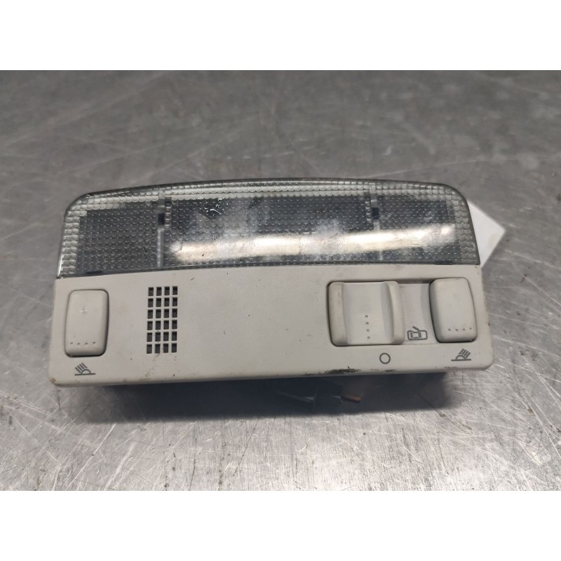 Recambio de luz interior delantera central para seat ibiza (6p1) reference plus referencia OEM IAM 3B0047105C  