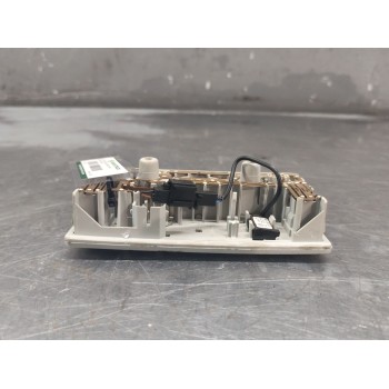Recambio de luz interior delantera central para seat ibiza (6p1) reference plus referencia OEM IAM 3B0047105C  