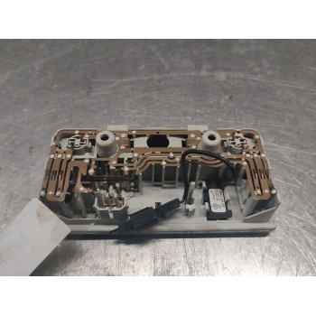 Recambio de luz interior delantera central para seat ibiza (6p1) reference plus referencia OEM IAM 3B0047105C  