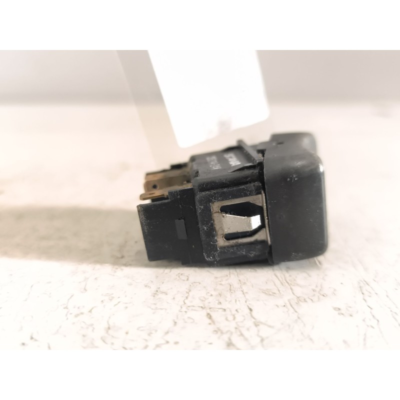 Recambio de interruptor para scania serie 4 (p/r 164 l) 15.6 diesel referencia OEM IAM 1352114 - Blanco 3