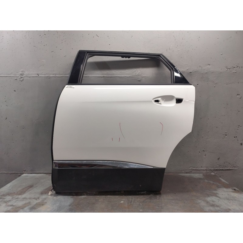 Recambio de puerta trasera izquierda para peugeot 5008 ii (mc_, mj_, mr_, m4_) 1.6 bluehdi 120 referencia OEM IAM   
