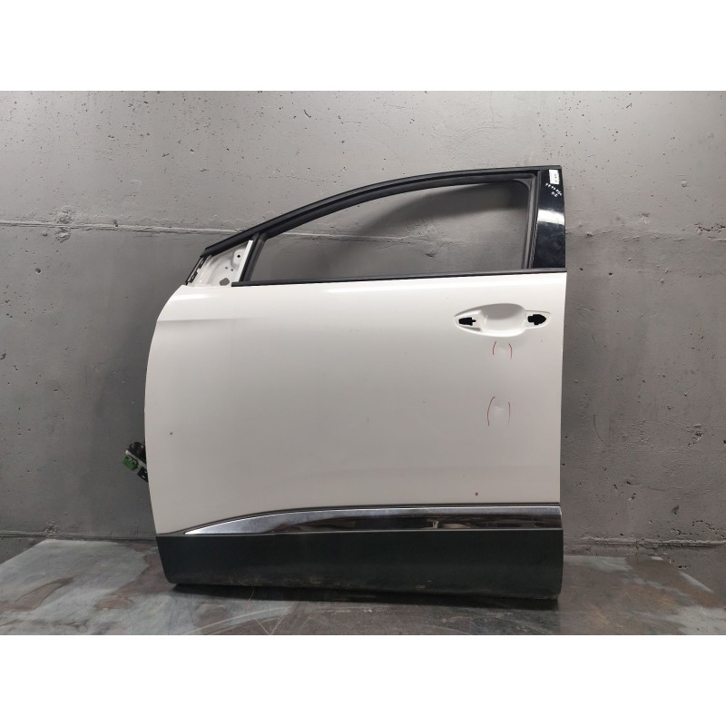 Recambio de puerta delantera izquierda para peugeot 5008 ii (mc_, mj_, mr_, m4_) 1.6 bluehdi 120 referencia OEM IAM   