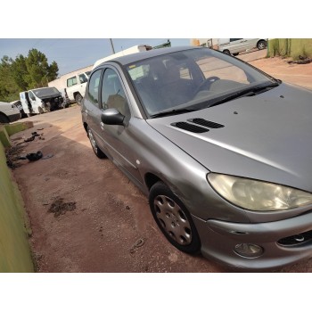 peugeot 206 berlina del año 2004