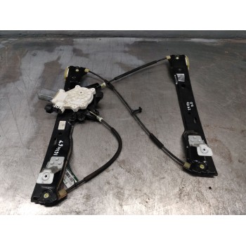 ELEVALUNAS DELANTERO DERECHO CM51A233200AF 