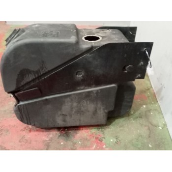 Recambio de deposito adblue para renault premium distribution 7.2 diesel referencia OEM IAM 7421069605  