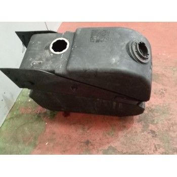 Recambio de deposito adblue para renault premium distribution 7.2 diesel referencia OEM IAM 7421069605  