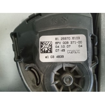 Recambio de pedal acelerador para man tgx 18.480 12.4 diesel referencia OEM IAM 81289706103  