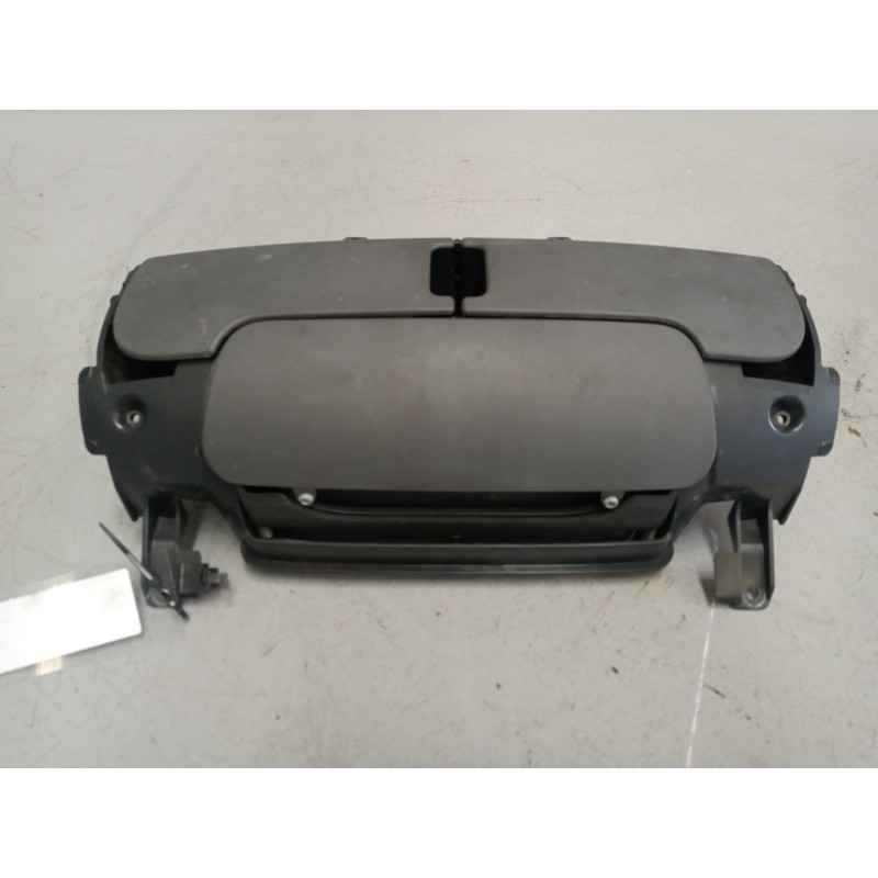 Recambio de posavasos para daf serie xf euro 6 12.9 diesel referencia OEM IAM 2200738 1868996 1868995