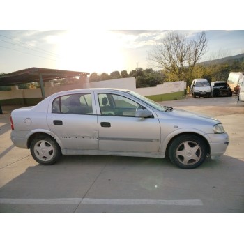 opel astra g berlina del año 1999