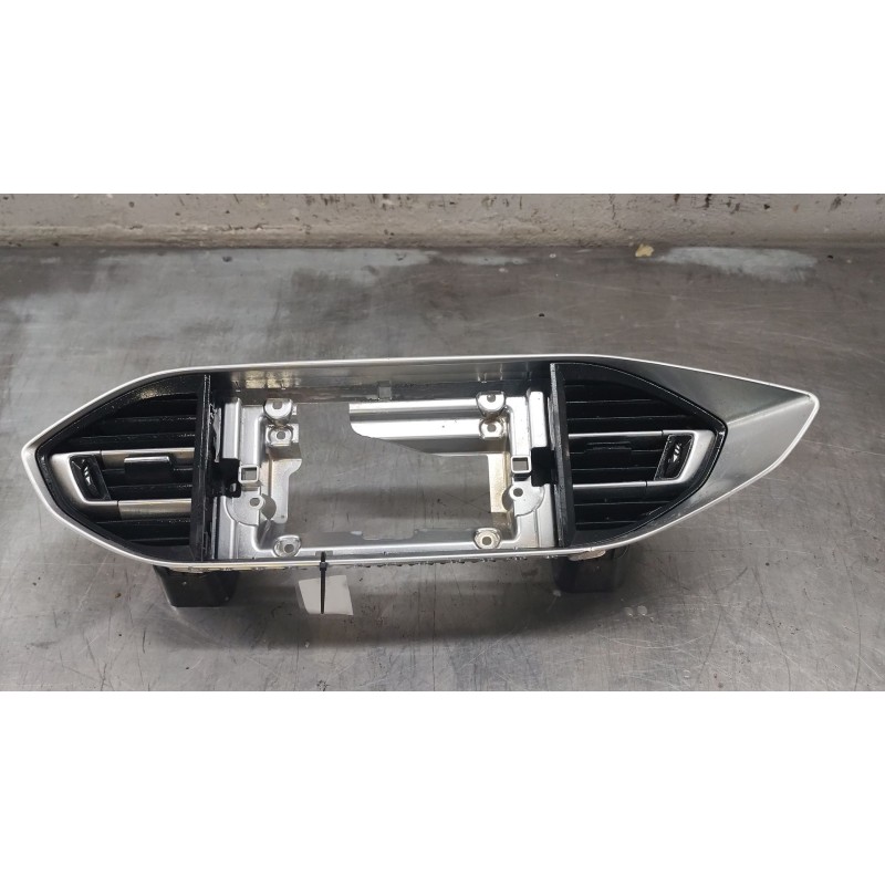 Recambio de aireador central derecho para peugeot 308 active referencia OEM IAM   