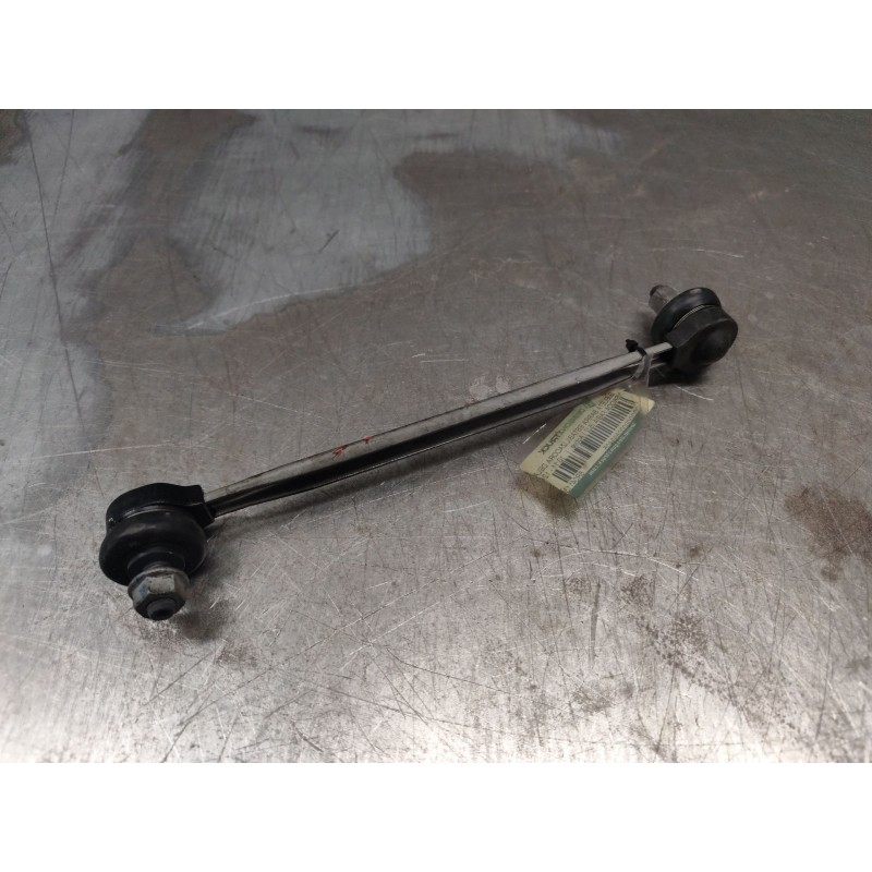 Recambio de bieleta barra estabilizadora delantera para skoda fabia (5j2 ) active referencia OEM IAM 6R0411315  