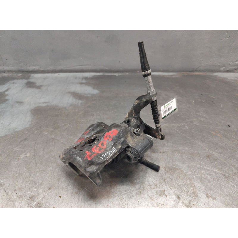 Recambio de pinza freno trasera izquierda para iveco daily vi furgoneta 33s12, 35s12, 35c12 referencia OEM IAM   