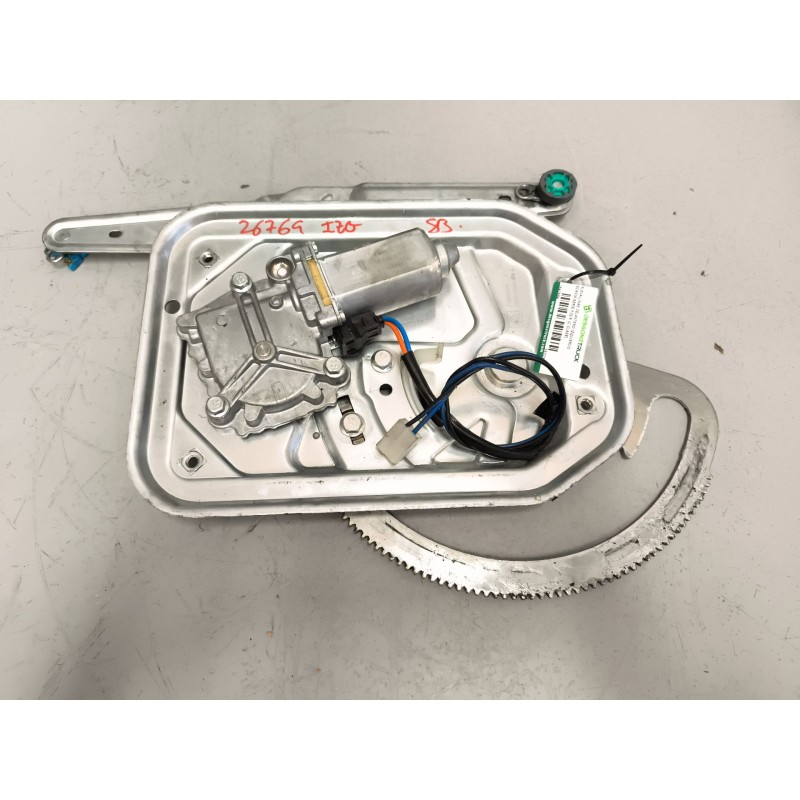 Recambio de elevalunas delantero izquierdo para scania serie p/g/r (c-clase) 15.6 diesel referencia OEM IAM 2572349  