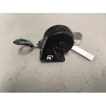 Recambio de claxon para iveco daily vi furgoneta 33s16, 35s16, 35c16, 40c16, 50c16 referencia OEM IAM 5801743500  