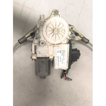 Recambio de elevalunas delantero derecho para daf serie xf105.460 12.9 diesel referencia OEM IAM 1779722  