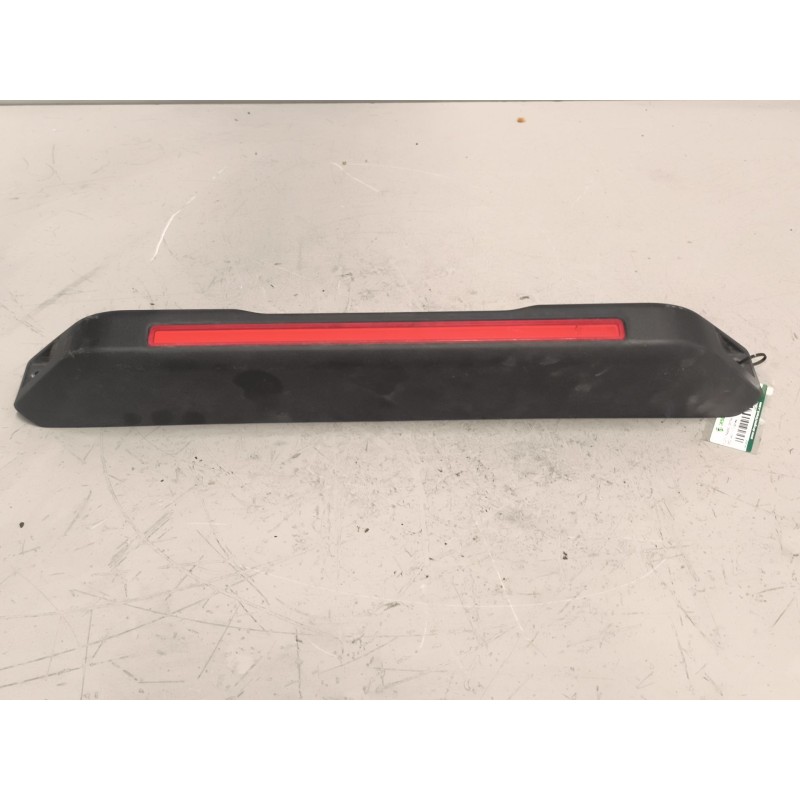 Recambio de piloto trasero central para iveco daily vi furgoneta 33s16, 35s16, 35c16, 40c16, 50c16 referencia OEM IAM 5802995222