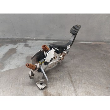 PEDAL EMBRAGUE 465034208R 