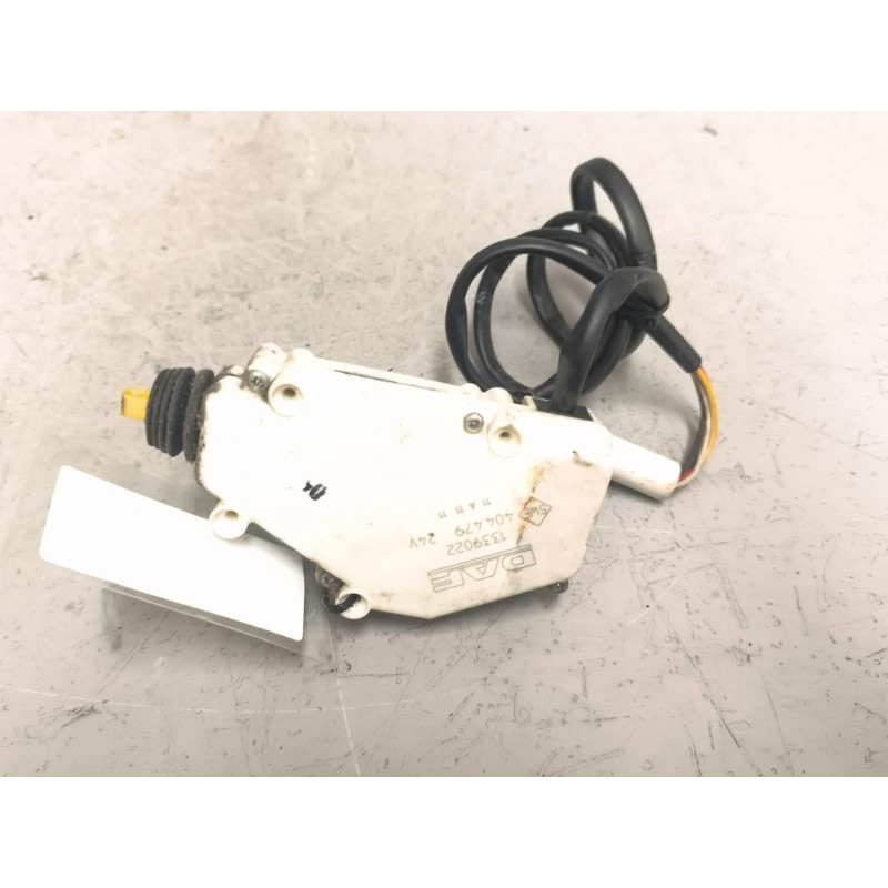 Recambio de motor cierre centralizado delantero derecho para daf serie xf105.460 12.9 diesel referencia OEM IAM 1339022  