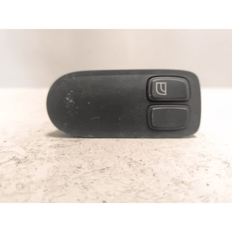 Recambio de mando elevalunas delantero izquierdo para daf serie xf105.460 12.9 diesel referencia OEM IAM 1811229  