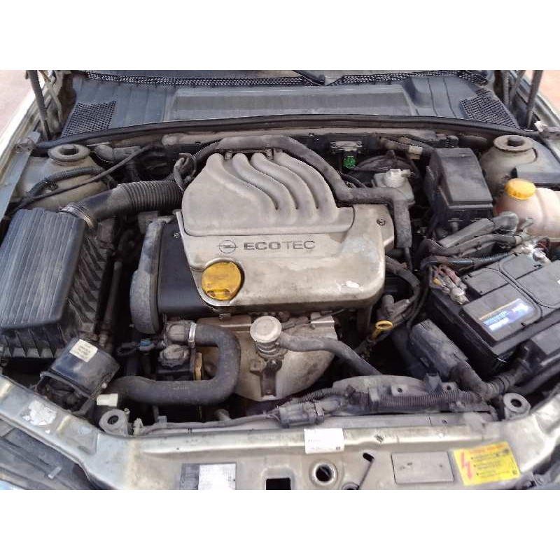 OPEL VECTRA B BERLINA
