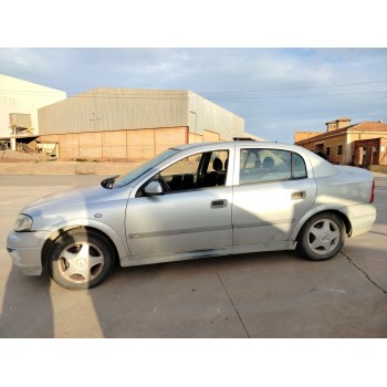 opel astra g berlina del año 1999